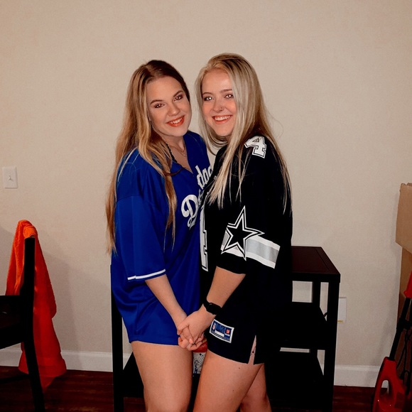 Meet your Posher, Lauren - Picture 3 of 4